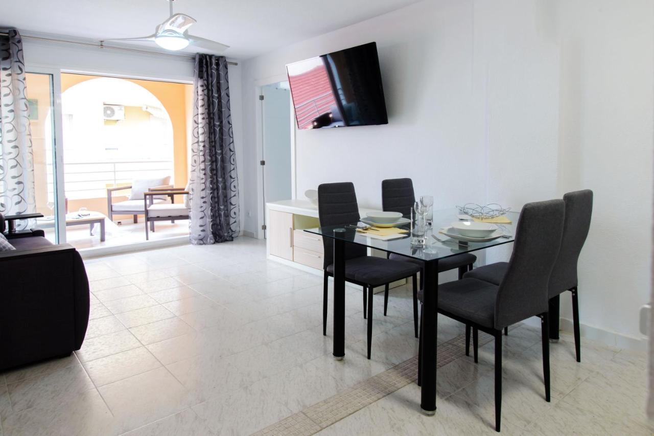 Holiday Suite Playa Del Cura تورّيفيِخا المظهر الخارجي الصورة